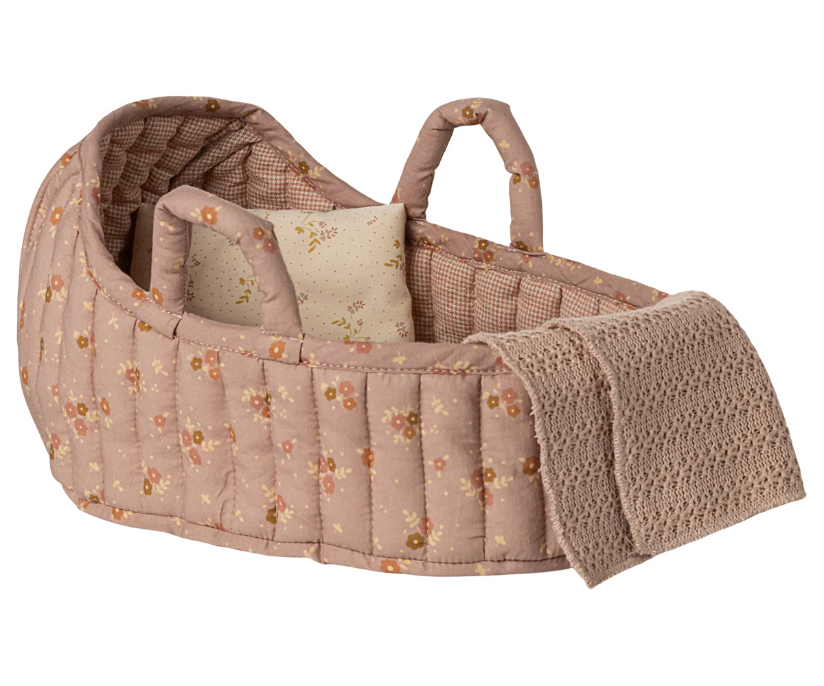 Large Carry Cot - Maileg