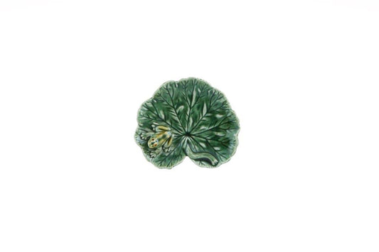 Countryside Geranium Leaf with Frog