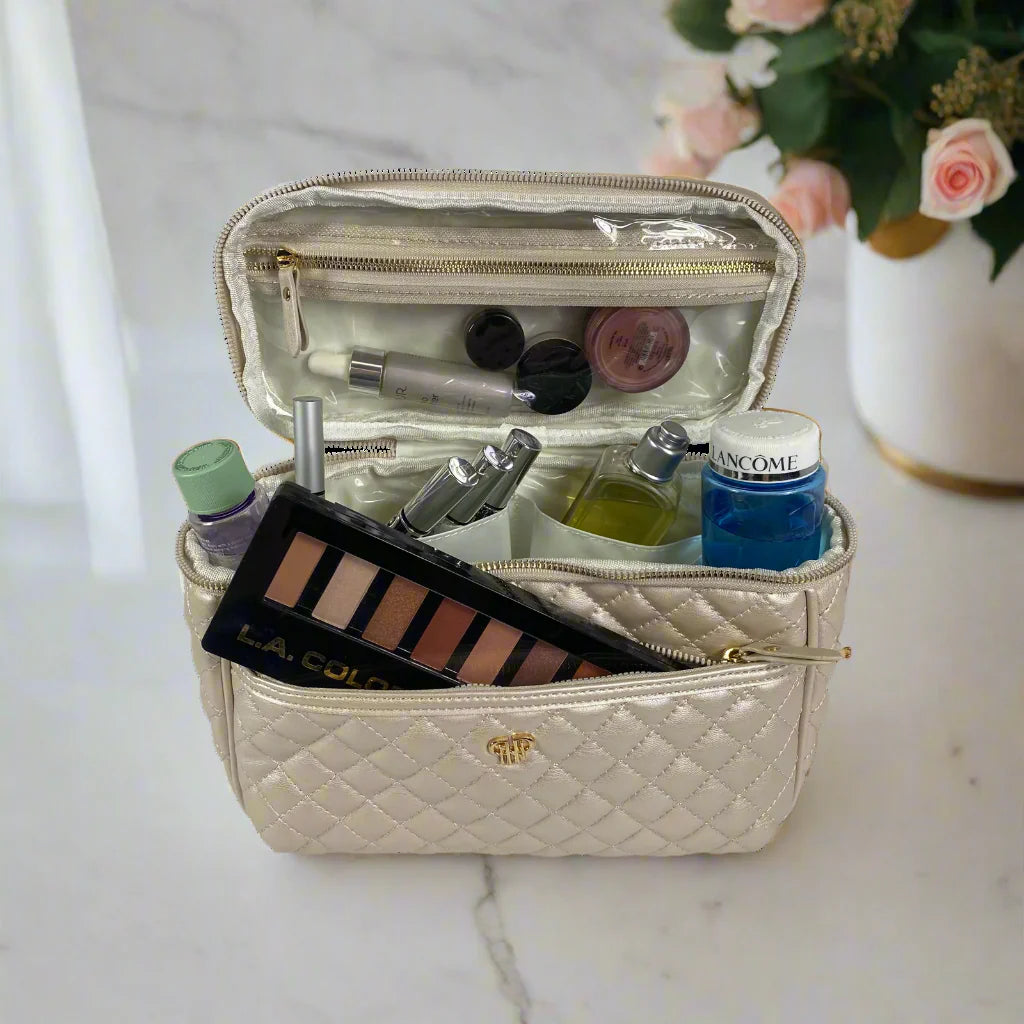 Getaway Classic Train Case - Pearl Quilted