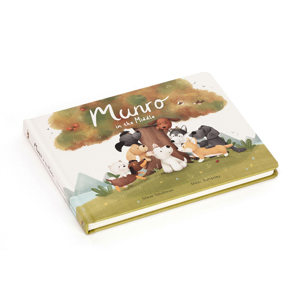 Munro in the middle book Jellycat
