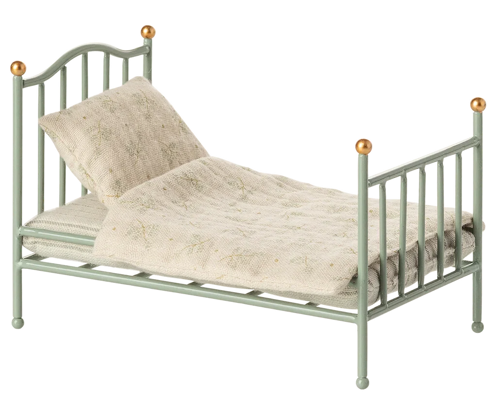 Vintage Mouse Single Bed