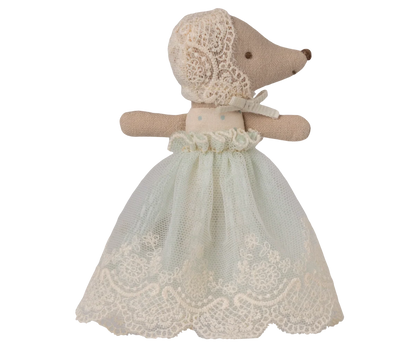 A vintage-style plush mouse doll wearing a cream lace bonnet and a pale green tulle dress with lace trim, isolated on a white background.