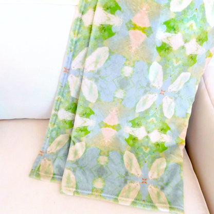 Laura Park Fleece blanket 
